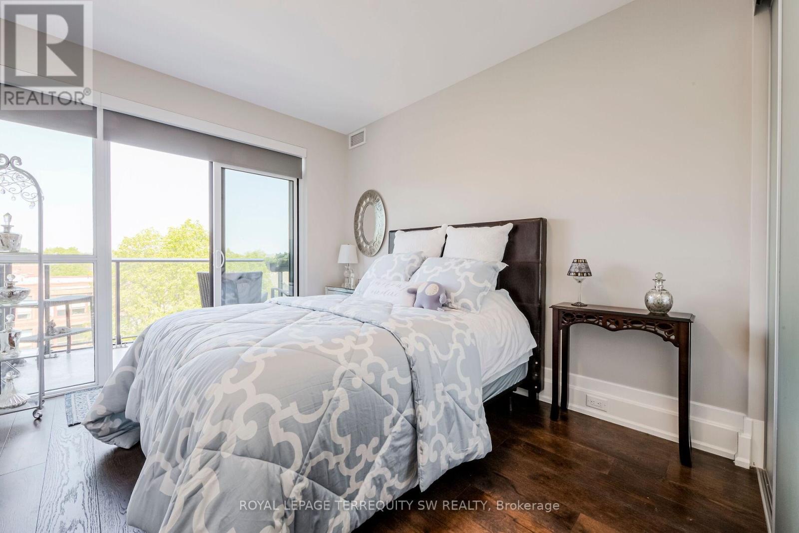 605 - 3 Southvale Drive, Toronto, Ontario  M4G 1G1 - Photo 19 - C13119578