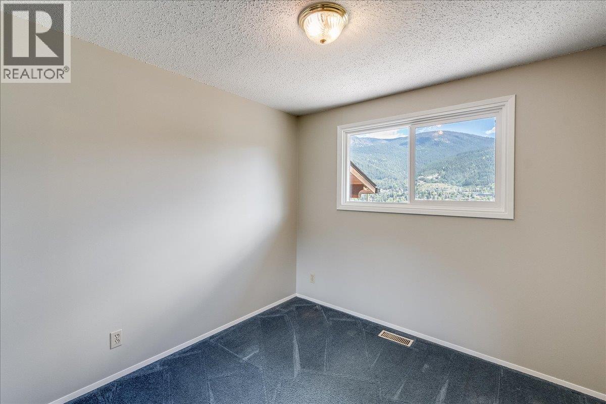 567 Goddard Road, Nelson, British Columbia  V1L 6H8 - Photo 24 - 10386358