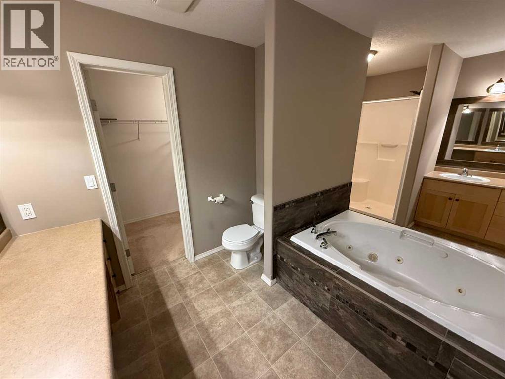 435, 700 Carmichael Lane, Hinton, Alberta  T7V 1S9 - Photo 8 - A2287271