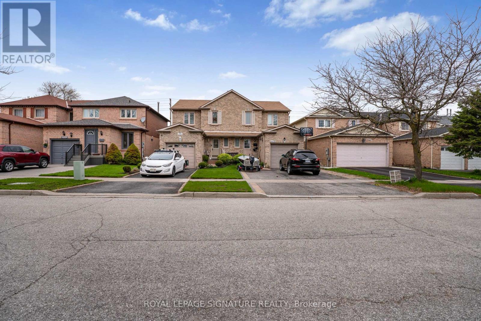 1405 Anton Square, Pickering, Ontario  L1V 5T5 - Photo 1 - E13119640