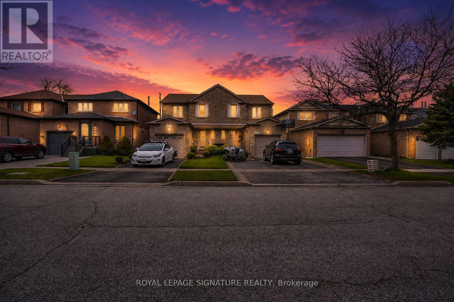 1405 Anton Square, Pickering, Ontario  L1V 5T5 - Photo 2 - E13119640