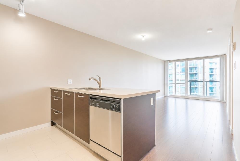 3303 9981 Whalley Boulevard, Surrey, British Columbia  V3T 0G6 - Photo 6 - R3121723