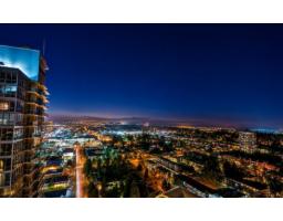 3303 9981 WHALLEY BOULEVARD, Surrey, British Columbia