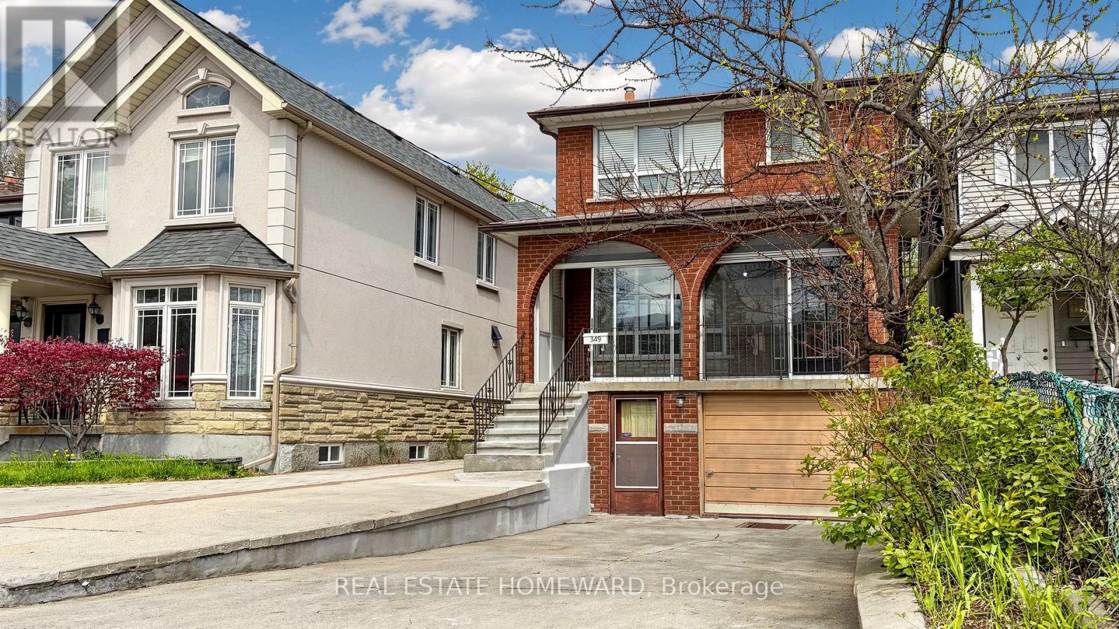 349 Monarch Park Avenue, Toronto, Ontario  M4J 4T4 - Photo 3 - E13114968