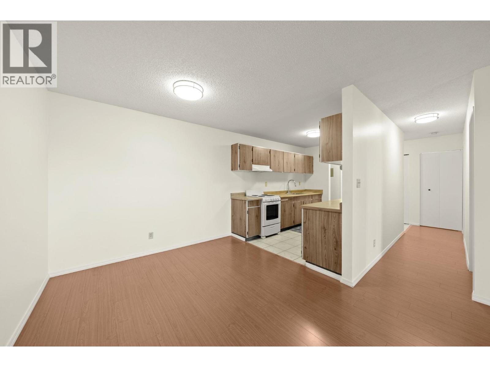 312 8391 Bennett Road, Richmond, British Columbia  V6Y 1N4 - Photo 5 - R3100019