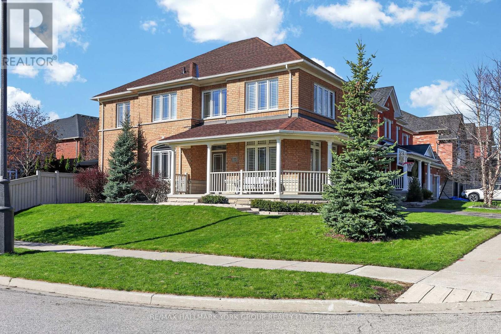 75 Mclarty Gate, Aurora, Ontario  L4G 0G5 - Photo 2 - N13119626