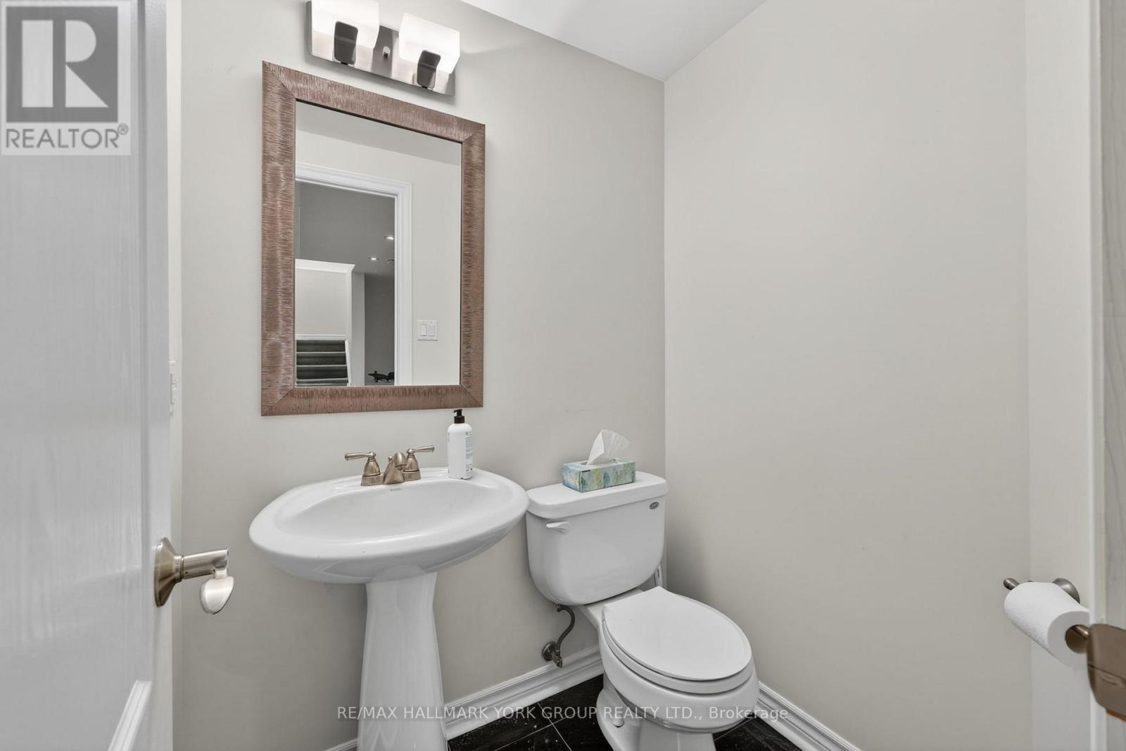 75 Mclarty Gate, Aurora, Ontario  L4G 0G5 - Photo 25 - N13119626
