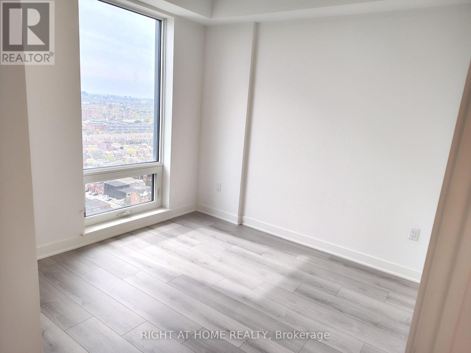 2411 - 1185 Dupont Street, Toronto, Ontario  M6H 0G5 - Photo 13 - W13119554