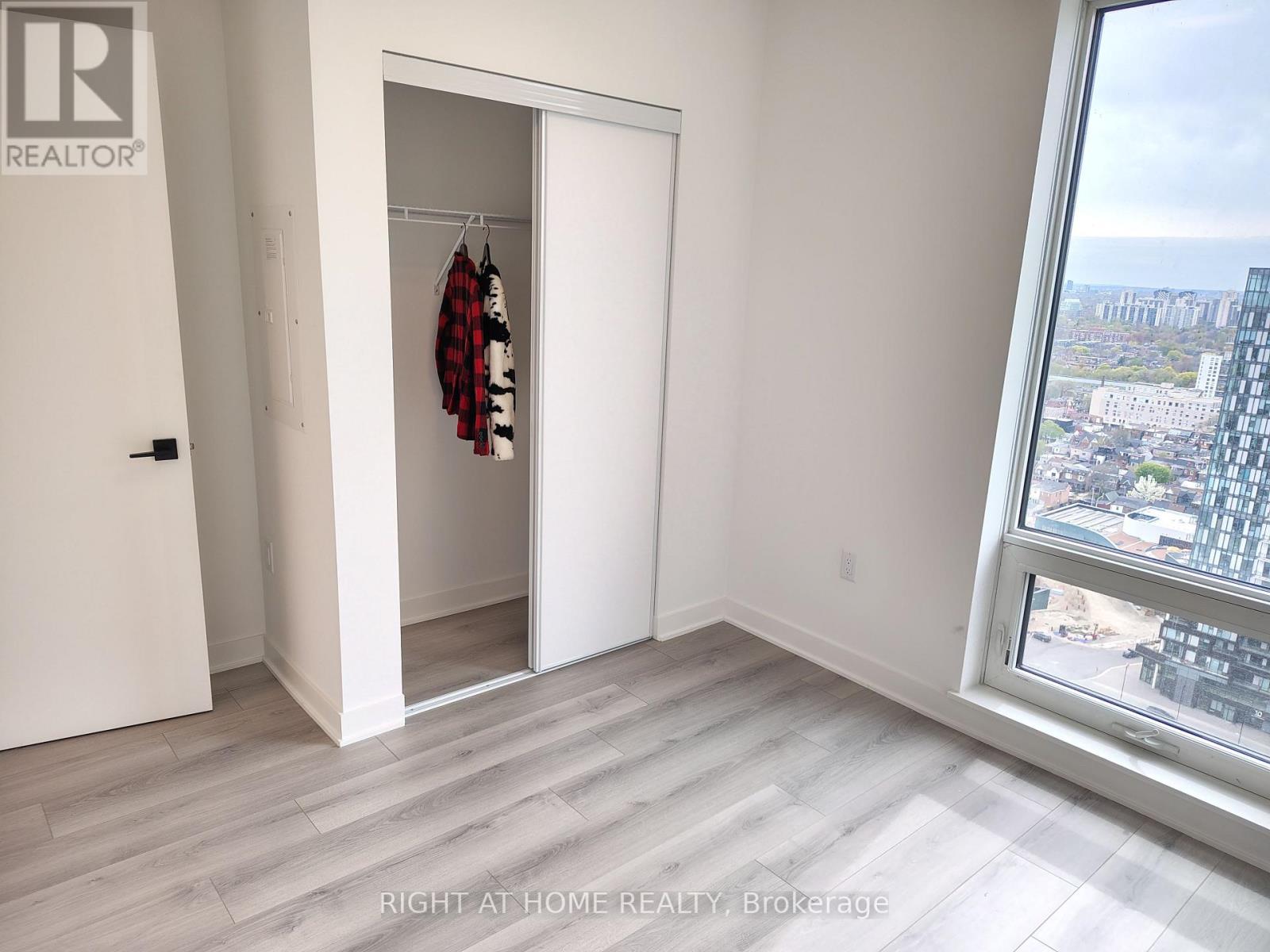 2411 - 1185 Dupont Street, Toronto, Ontario  M6H 0G5 - Photo 14 - W13119554