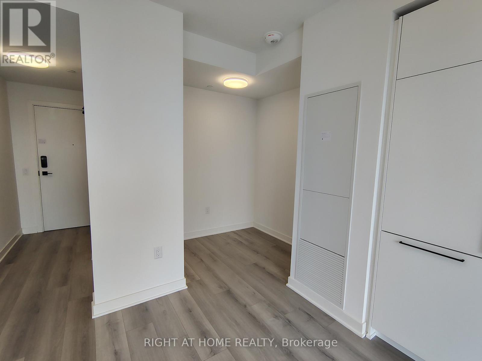 2411 - 1185 Dupont Street, Toronto, Ontario  M6H 0G5 - Photo 16 - W13119554