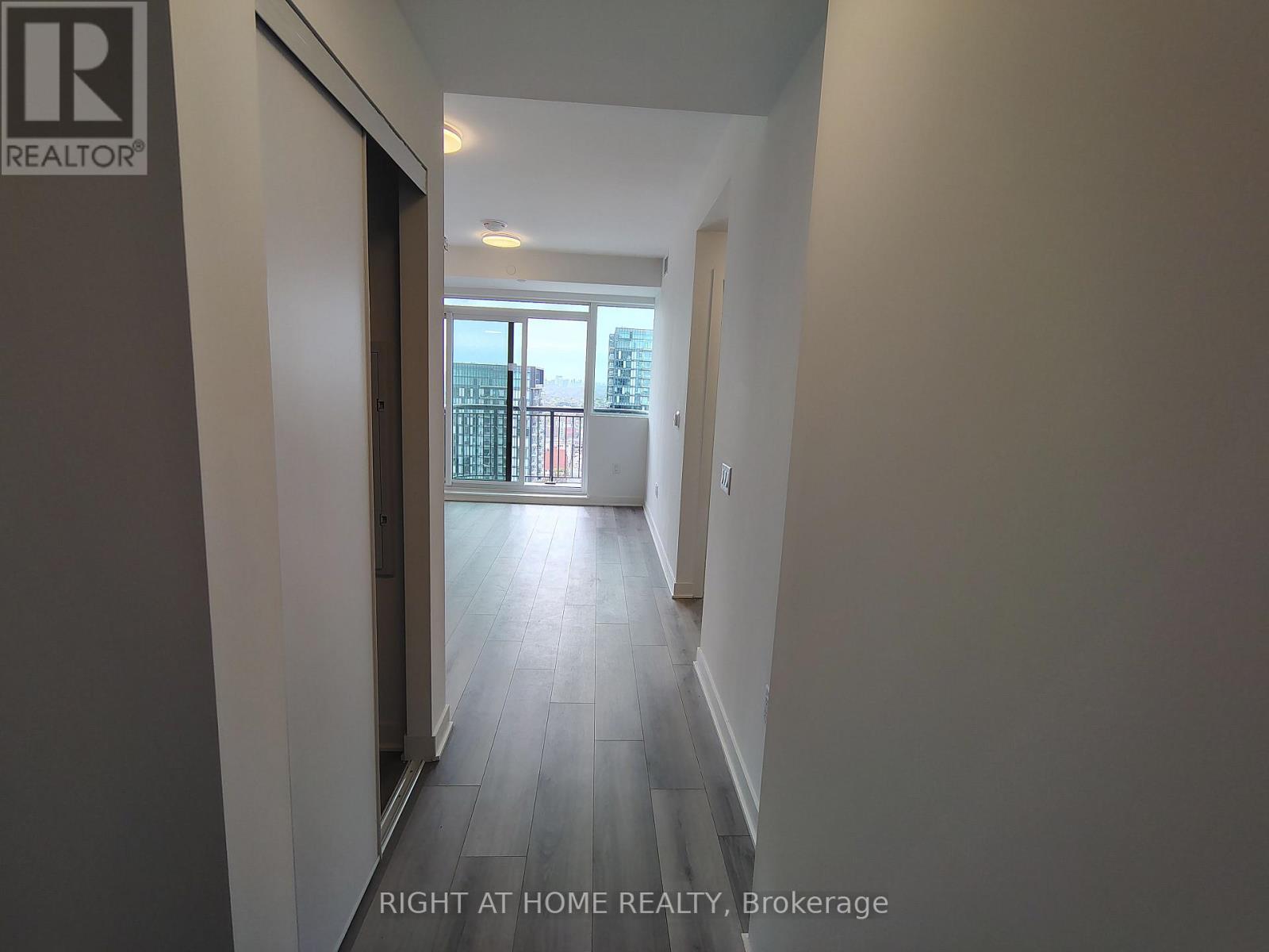 2411 - 1185 Dupont Street, Toronto, Ontario  M6H 0G5 - Photo 22 - W13119554