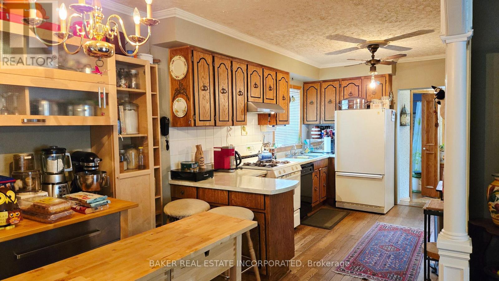 83 Lambton Avenue, Toronto, Ontario  M6N 2S4 - Photo 10 - W13119596
