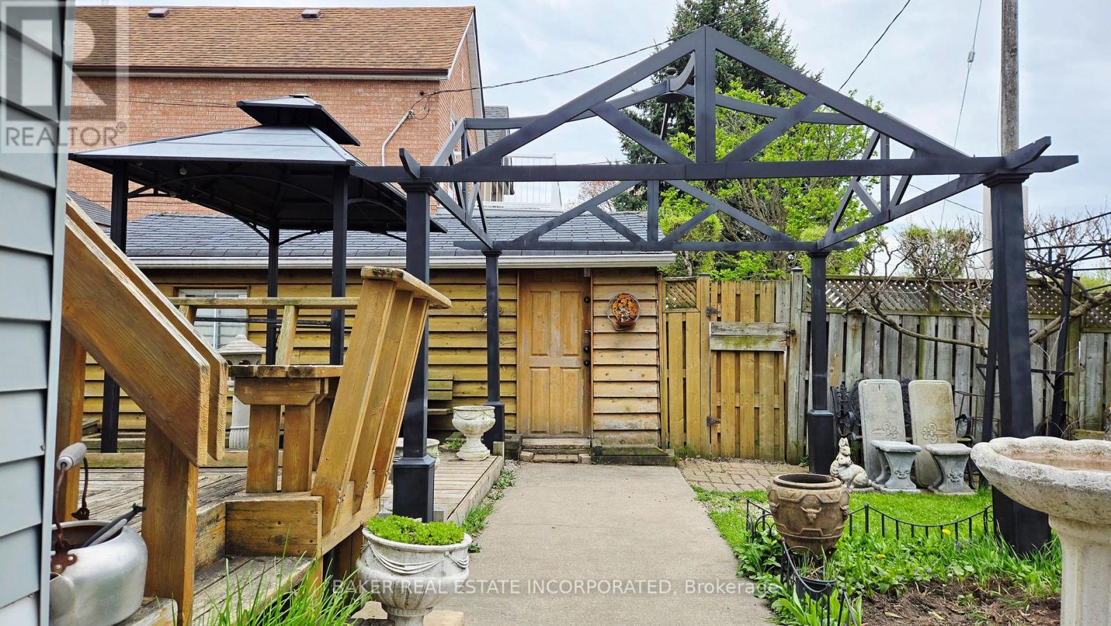 83 Lambton Avenue, Toronto, Ontario  M6N 2S4 - Photo 23 - W13119596