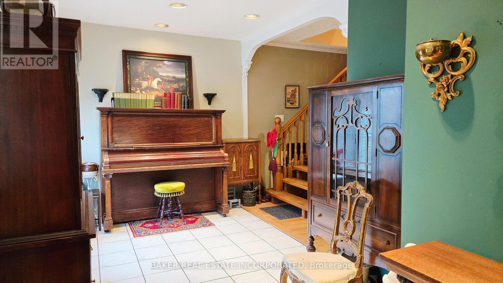 83 Lambton Avenue, Toronto, Ontario  M6N 2S4 - Photo 5 - W13119596