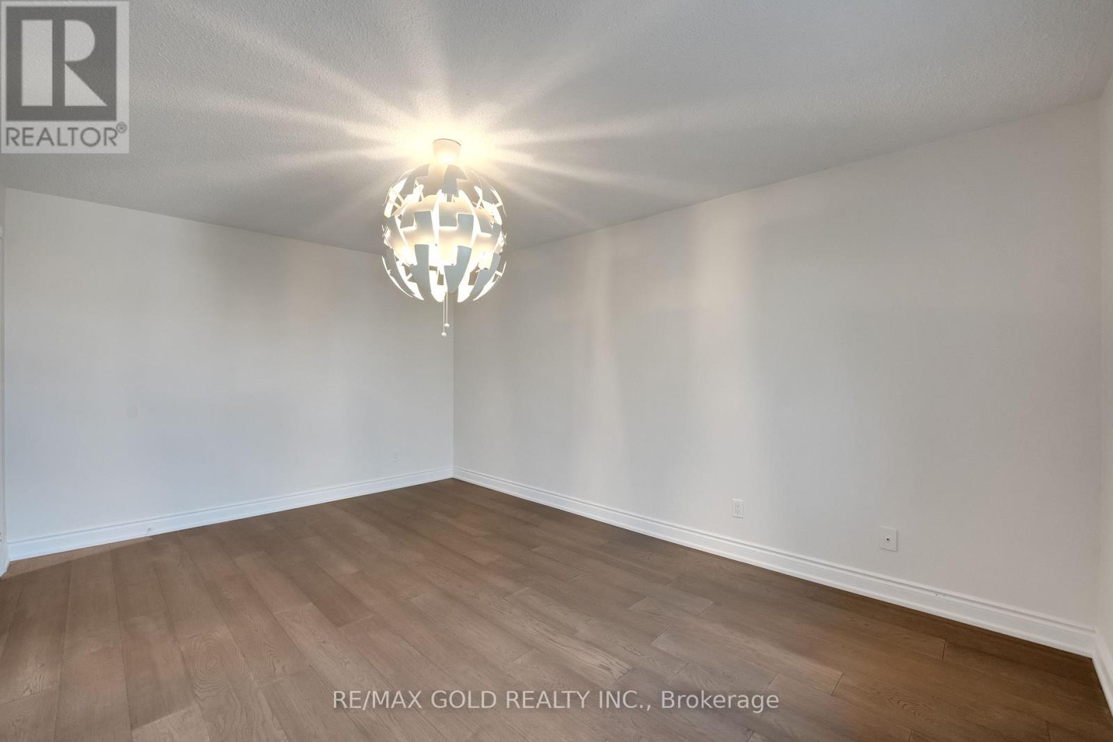 26 Dundalk Crescent, Brampton, Ontario  L6Z 2V2 - Photo 25 - W13119634