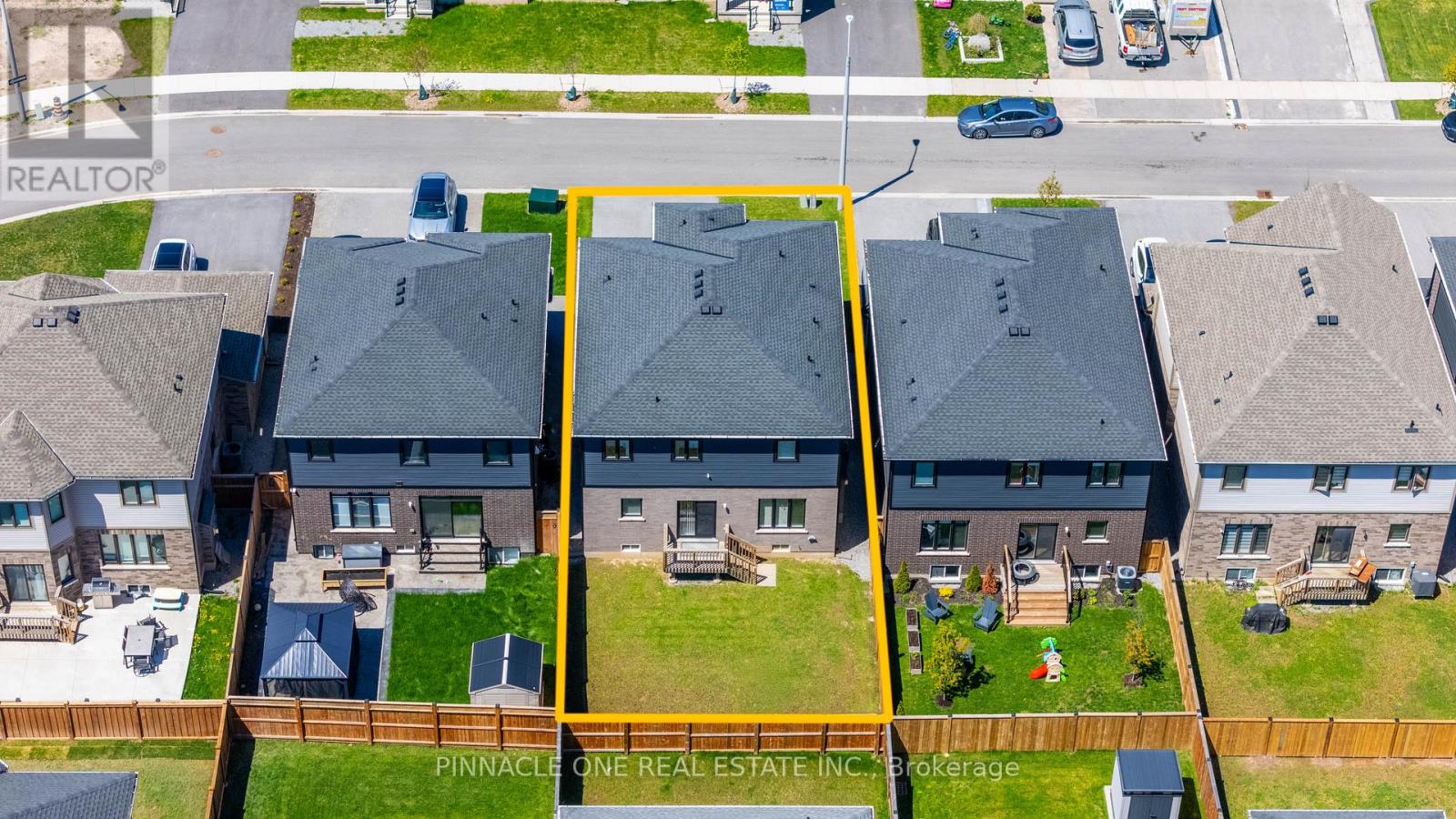 232 Midland Place, Welland (Hwy 406/welland), Ontario  L3B 0H4 - Photo 3 - X13119608
