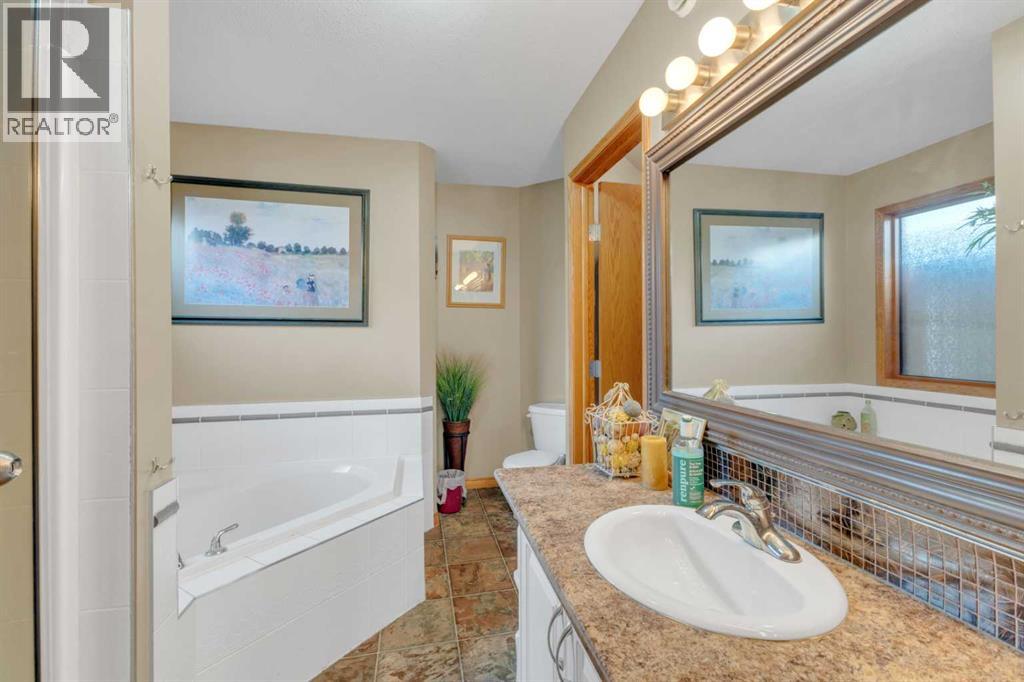 40 Askin Close, Red Deer, Alberta  T4R 2R7 - Photo 23 - A2300951