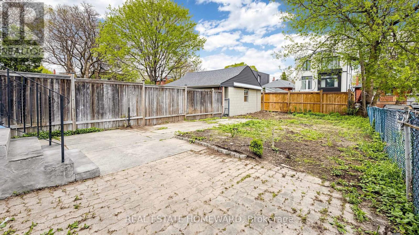 349 Monarch Park Avenue, Toronto, Ontario  M4J 4T4 - Photo 47 - E13114968