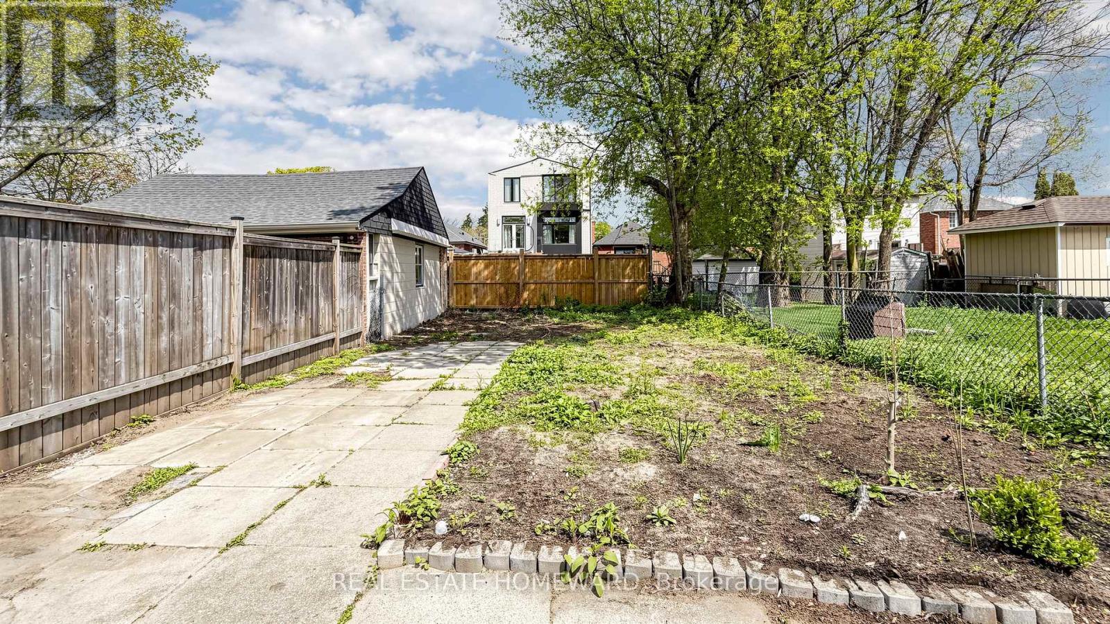 349 Monarch Park Avenue, Toronto, Ontario  M4J 4T4 - Photo 48 - E13114968