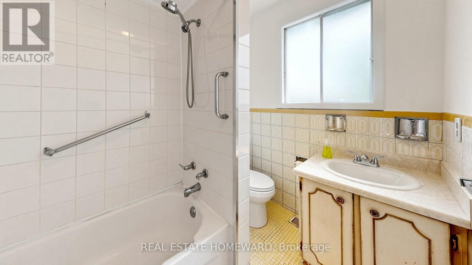 349 Monarch Park Avenue, Toronto, Ontario  M4J 4T4 - Photo 34 - E13114968