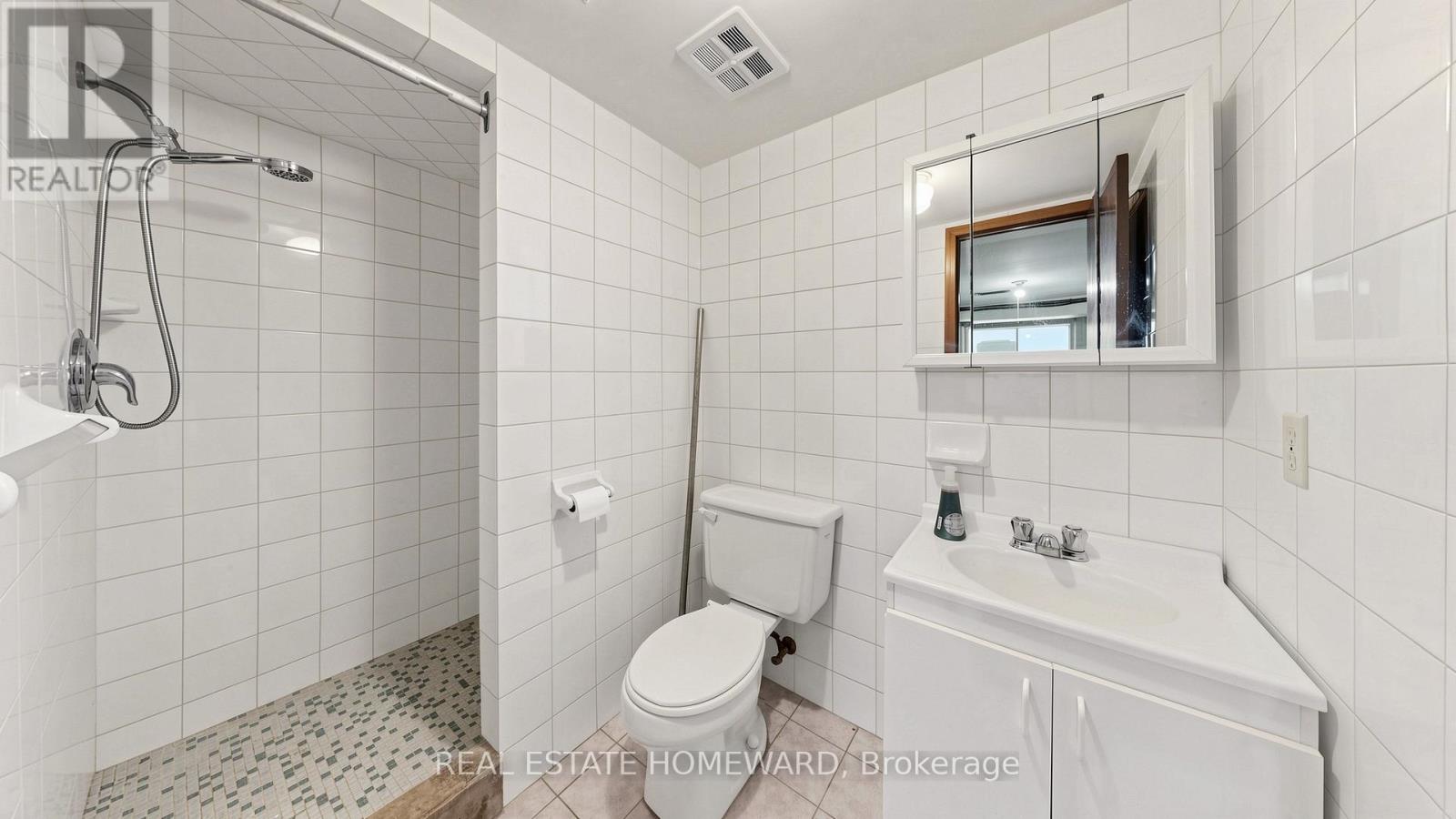 349 Monarch Park Avenue, Toronto, Ontario  M4J 4T4 - Photo 38 - E13114968