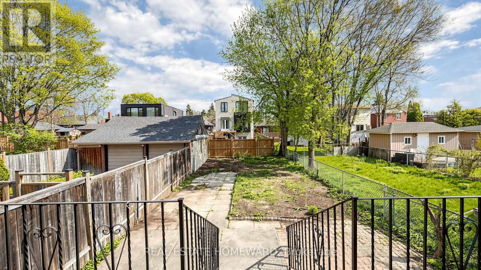 349 Monarch Park Avenue, Toronto, Ontario  M4J 4T4 - Photo 50 - E13114968
