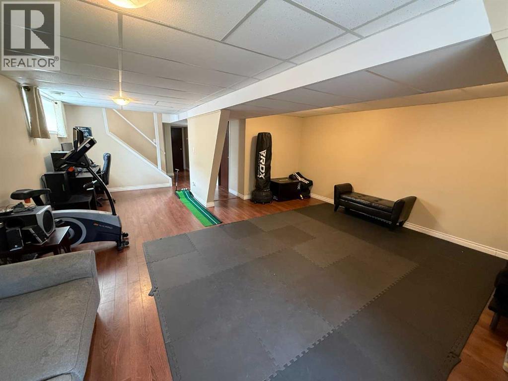 458 Collinge Road, Hinton, Alberta  T7V 1L1 - Photo 15 - A2307743