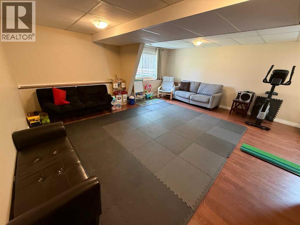458 Collinge Road, Hinton, Alberta  T7V 1L1 - Photo 14 - A2307743