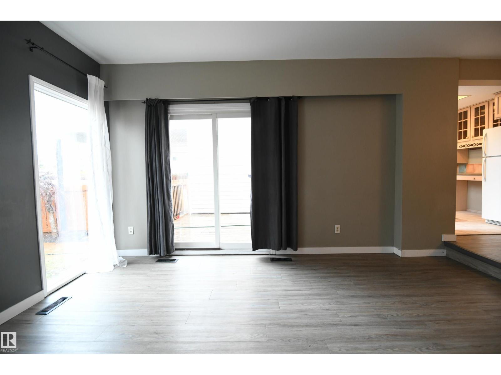 6706 36a Av Nw, Edmonton, Alberta  T6K 1S3 - Photo 9 - E4487282