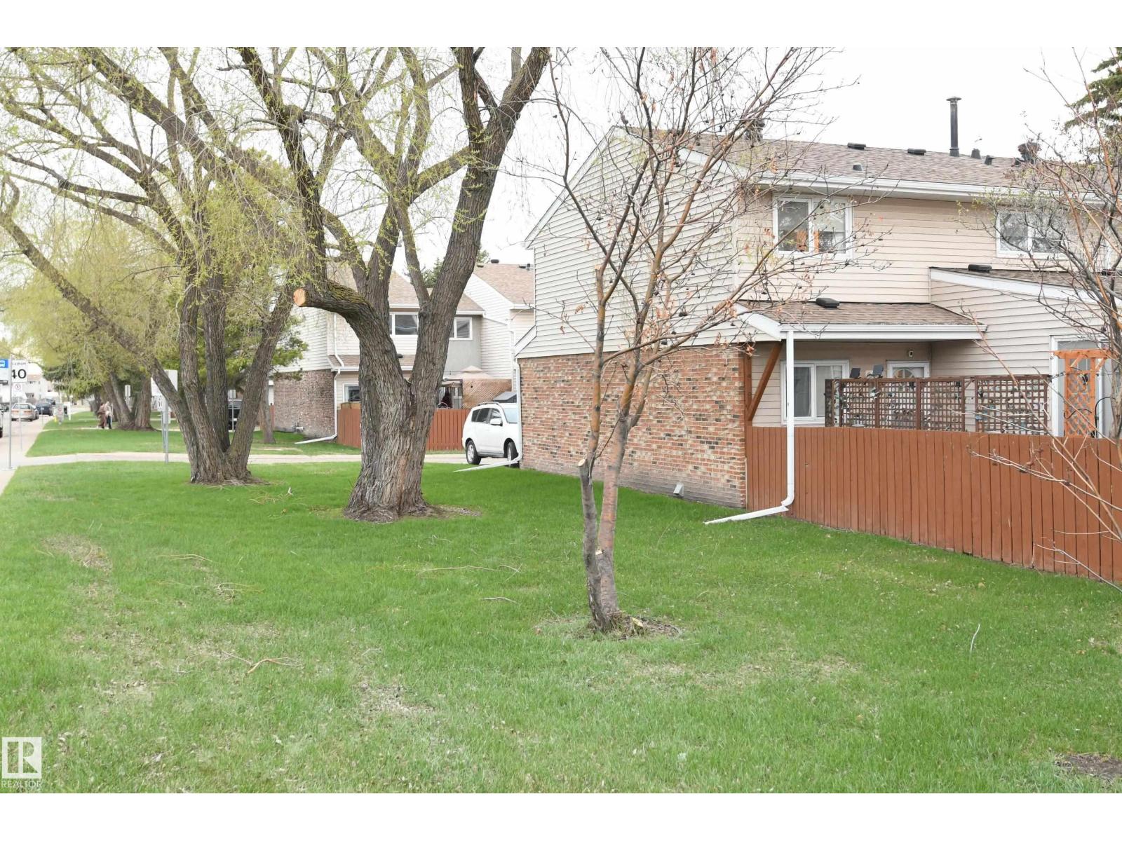 6706 36a Av Nw, Edmonton, Alberta  T6K 1S3 - Photo 1 - E4487282