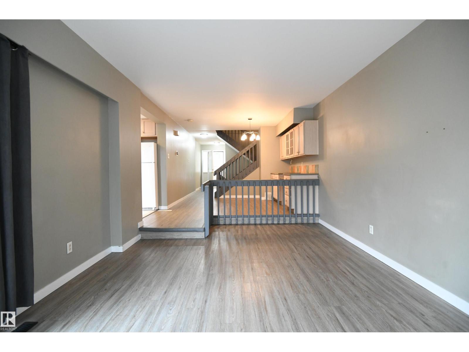 6706 36a Av Nw, Edmonton, Alberta  T6K 1S3 - Photo 7 - E4487282