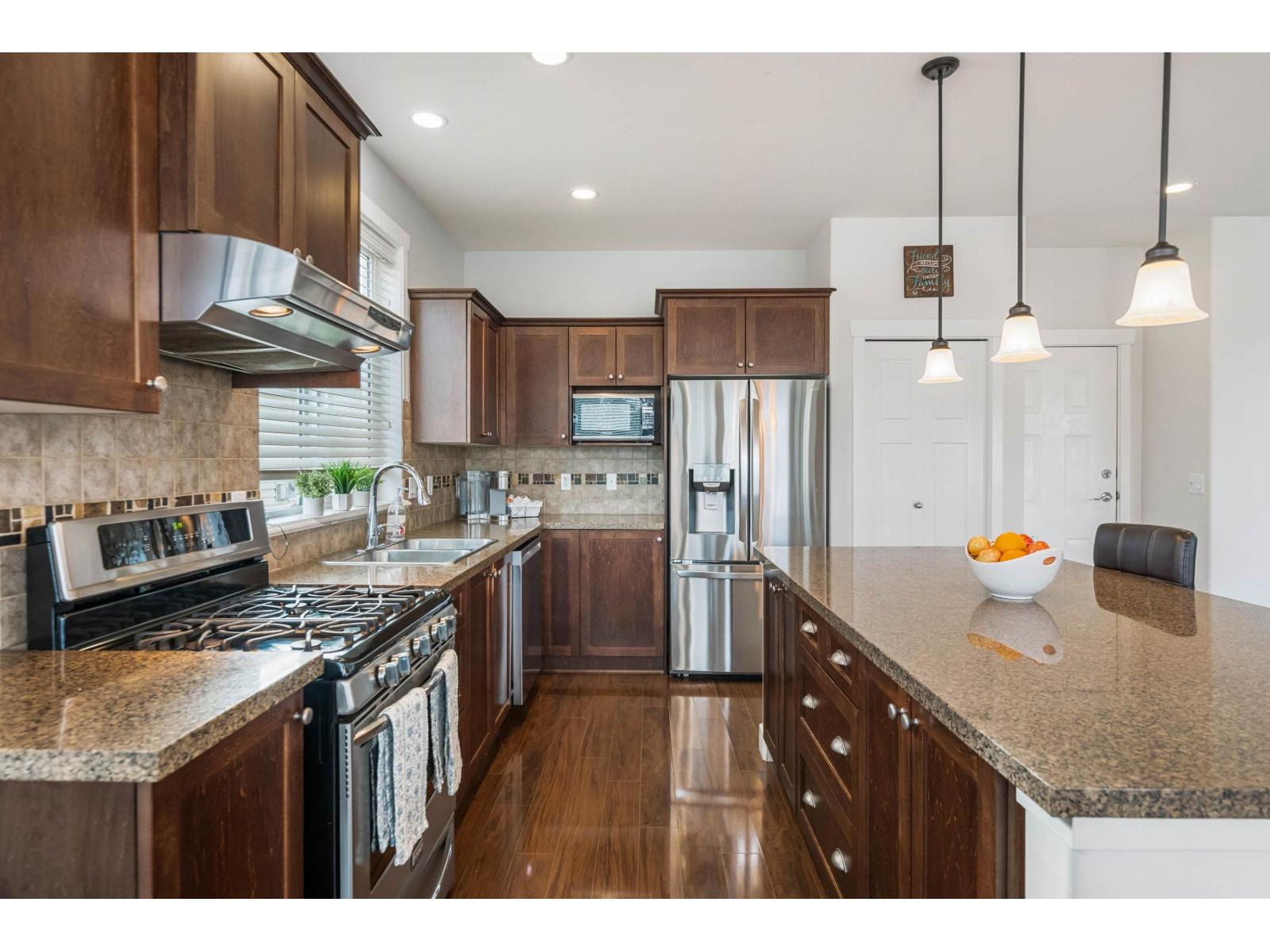 2108 Zinfandel Drive, Abbotsford, British Columbia  V4X 0A6 - Photo 8 - R3122731
