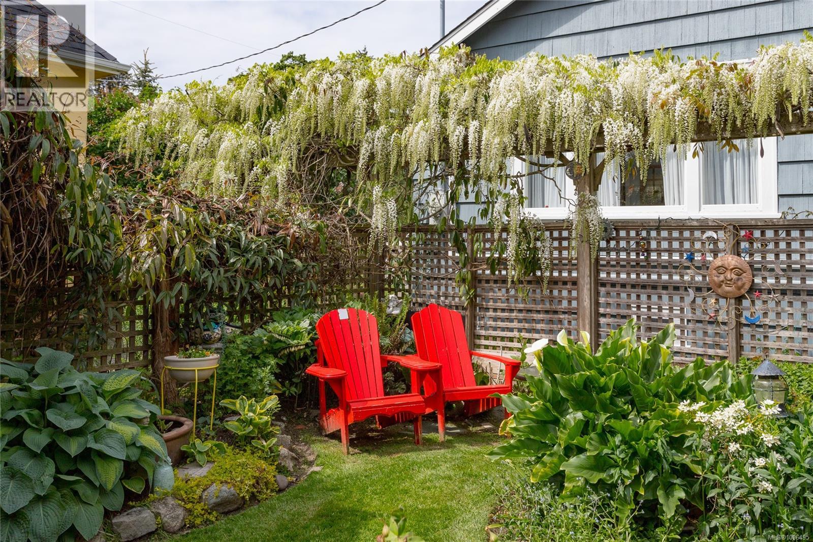 3307 Doncaster Rd, Saanich, British Columbia  V8P 3V7 - Photo 48 - 1036495