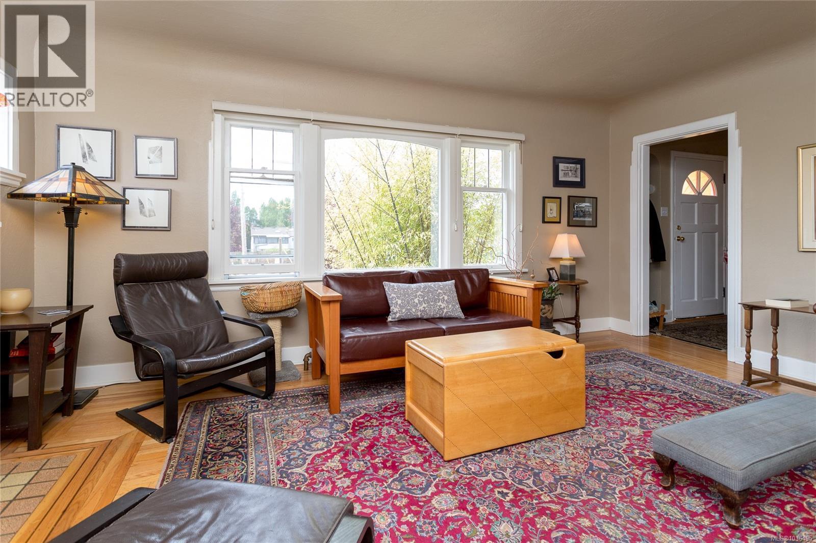 3307 Doncaster Rd, Saanich, British Columbia  V8P 3V7 - Photo 9 - 1036495