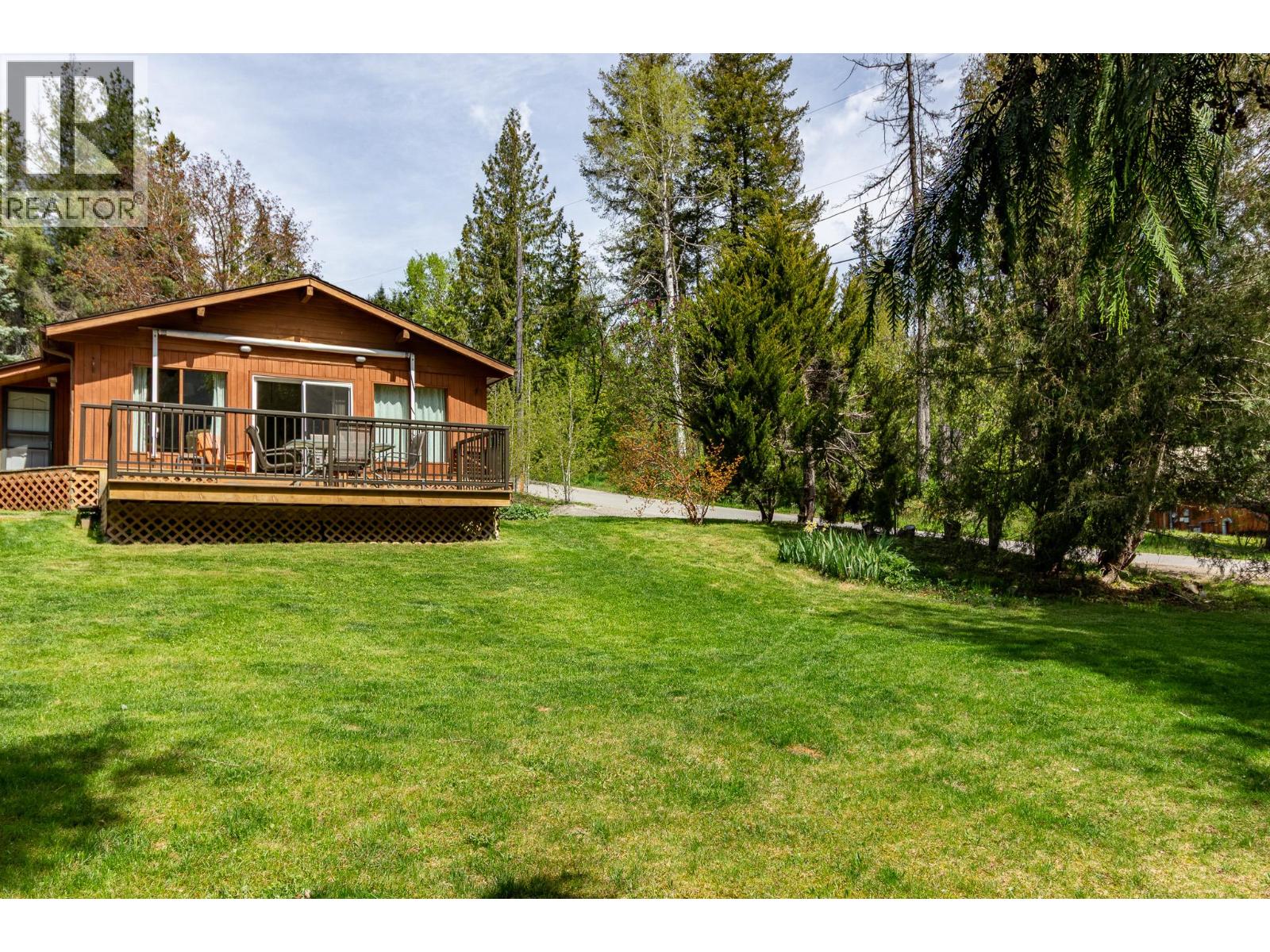 7688 Balfour Wharf Road, Balfour, British Columbia  V0G 1C0 - Photo 10 - 10387054