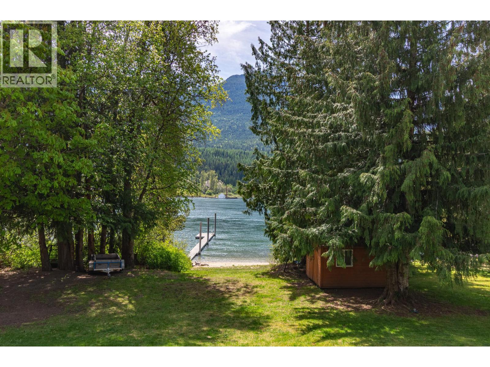 7688 Balfour Wharf Road, Balfour, British Columbia  V0G 1C0 - Photo 3 - 10387054