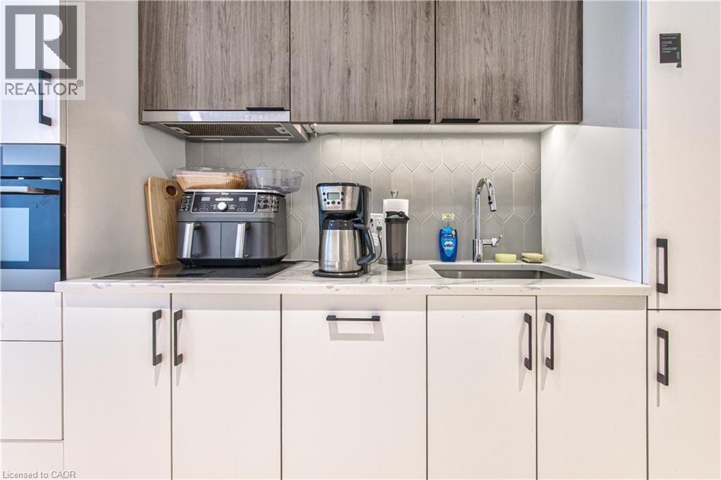 741 King Street W Unit# 1504, Kitchener, Ontario  N2G 1E5 - Photo 6 - 40829497