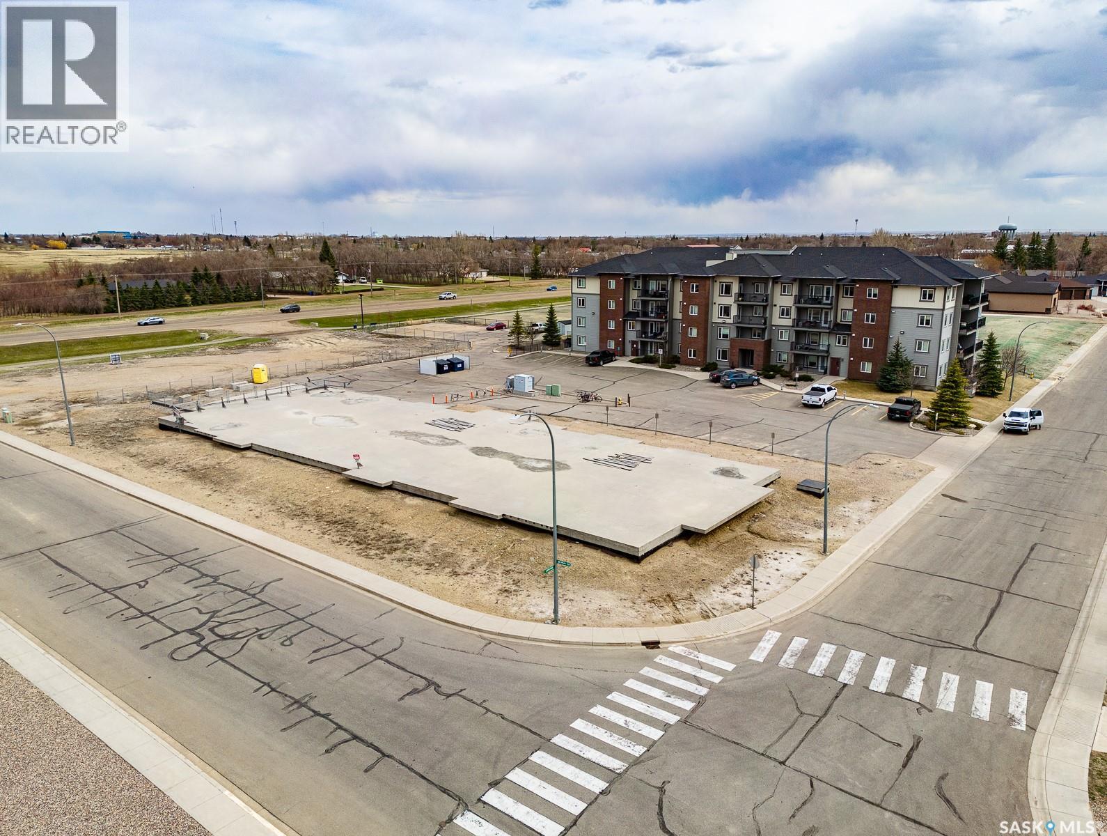2155 Larter Road, Estevan, Saskatchewan  S4A 2Y1 - Photo 3 - SK031565