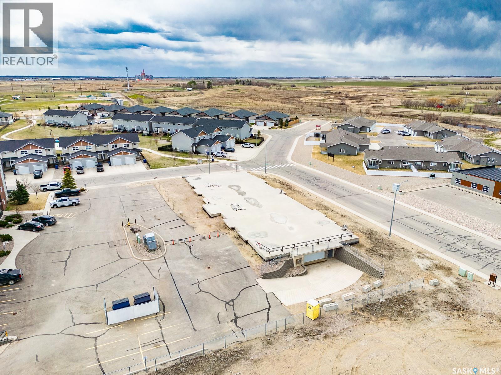 2155 Larter Road, Estevan, Saskatchewan  S4A 2Y1 - Photo 4 - SK031565