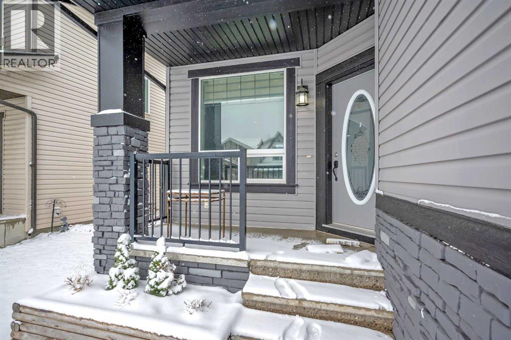 1121 Kingston Crescent SE, Airdrie, Alberta  T4A 0G1 - Photo 3 - A2308956