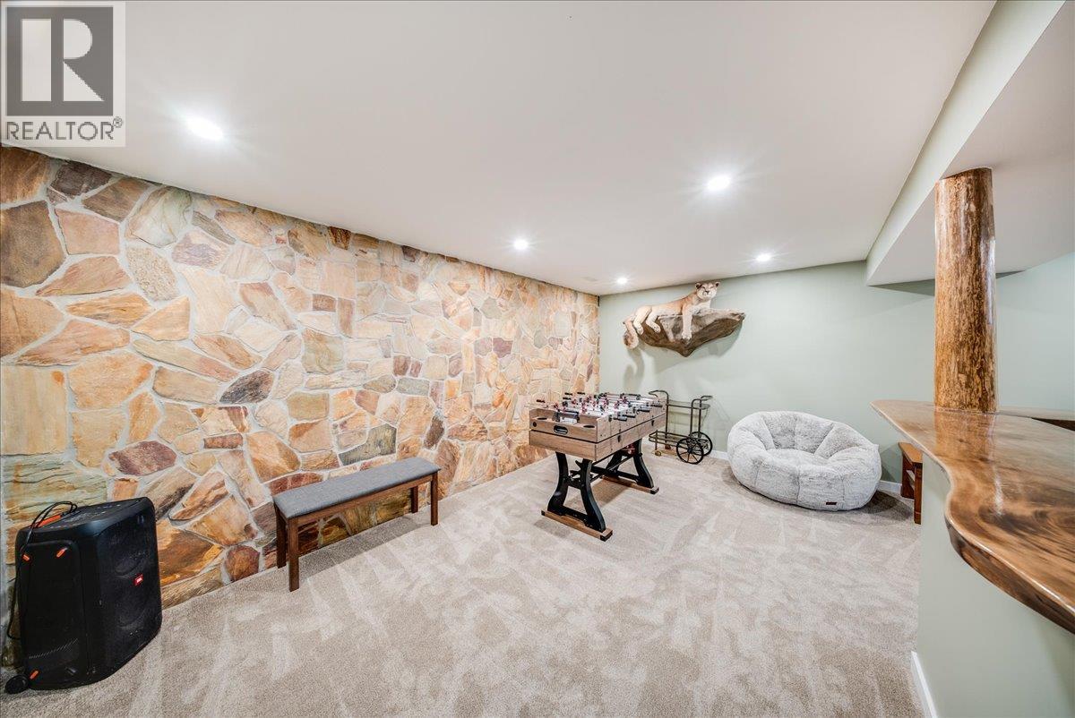2120 Sixth Avenue, Trail, British Columbia  V1R 3B7 - Photo 21 - 10387044