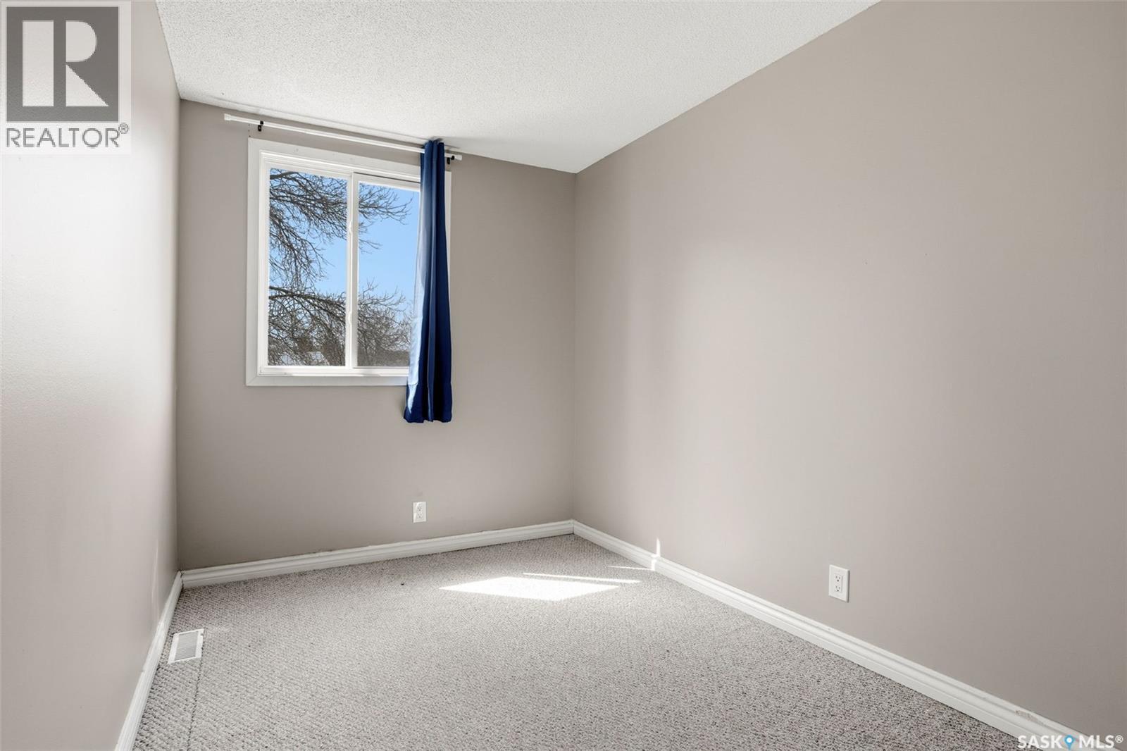 4176 Castle Road, Regina, Saskatchewan  S4S 6A4 - Photo 18 - SK035781