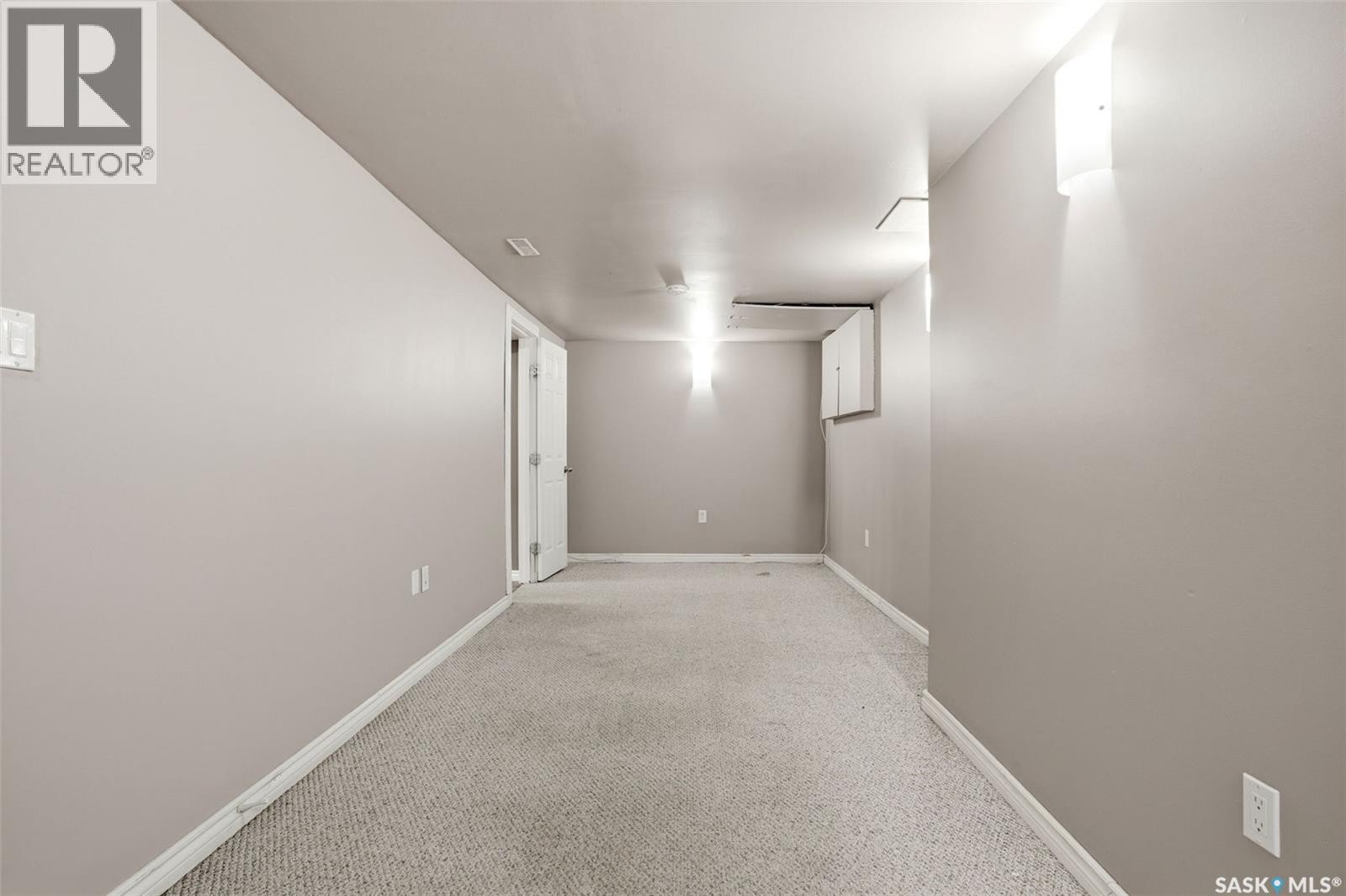 4176 Castle Road, Regina, Saskatchewan  S4S 6A4 - Photo 21 - SK035781