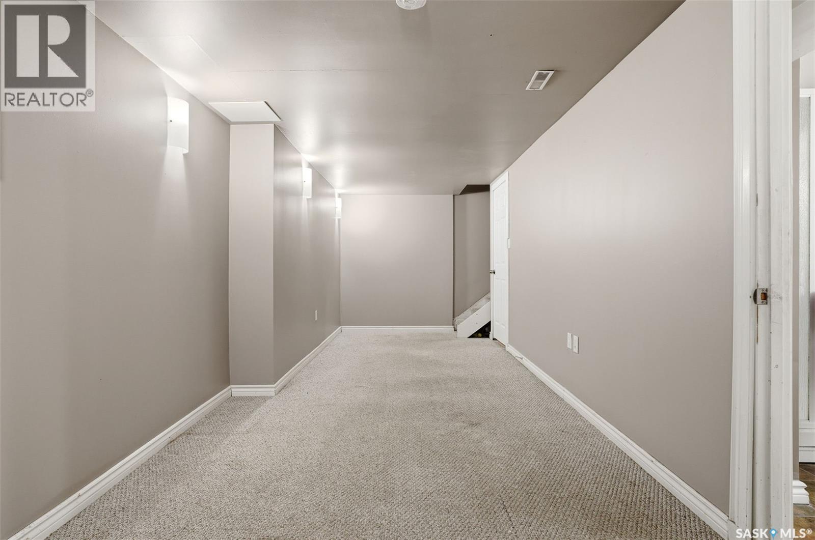 4176 Castle Road, Regina, Saskatchewan  S4S 6A4 - Photo 23 - SK035781