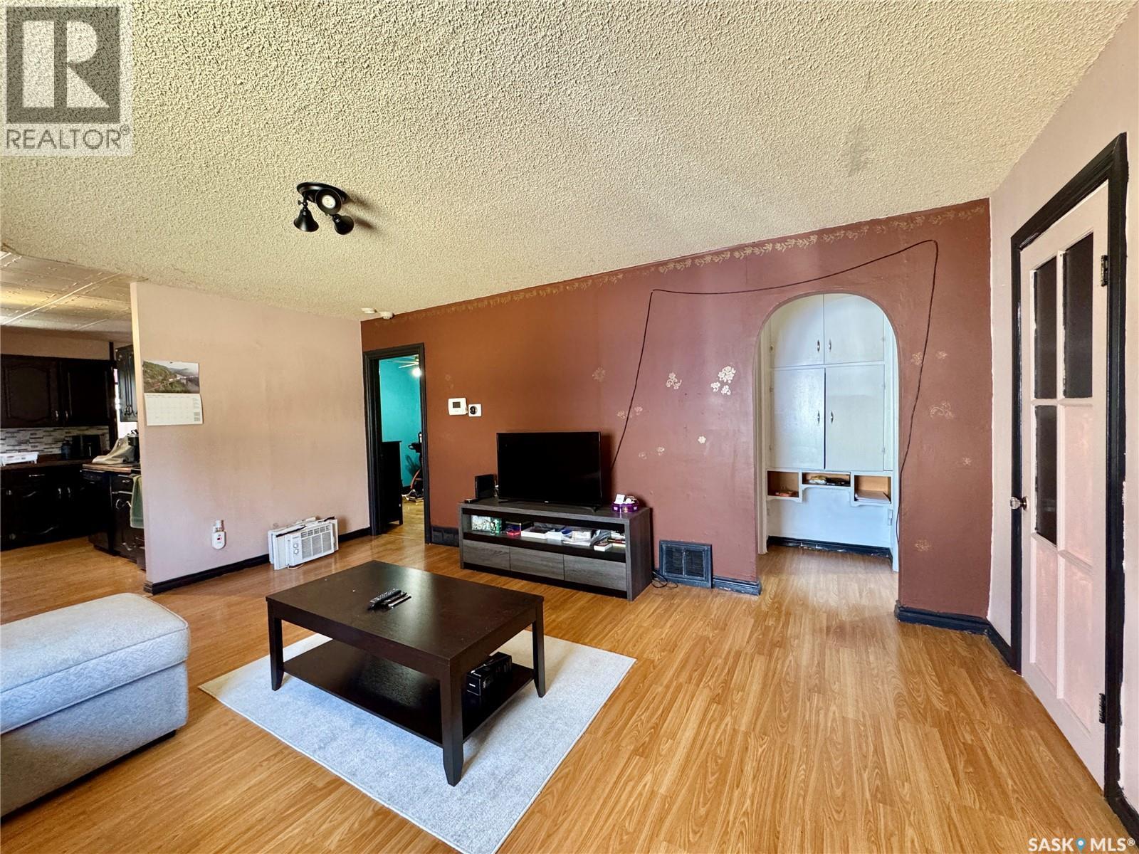 310 4th Street, Bredenbury, Saskatchewan  S0A 0H0 - Photo 5 - SK035764