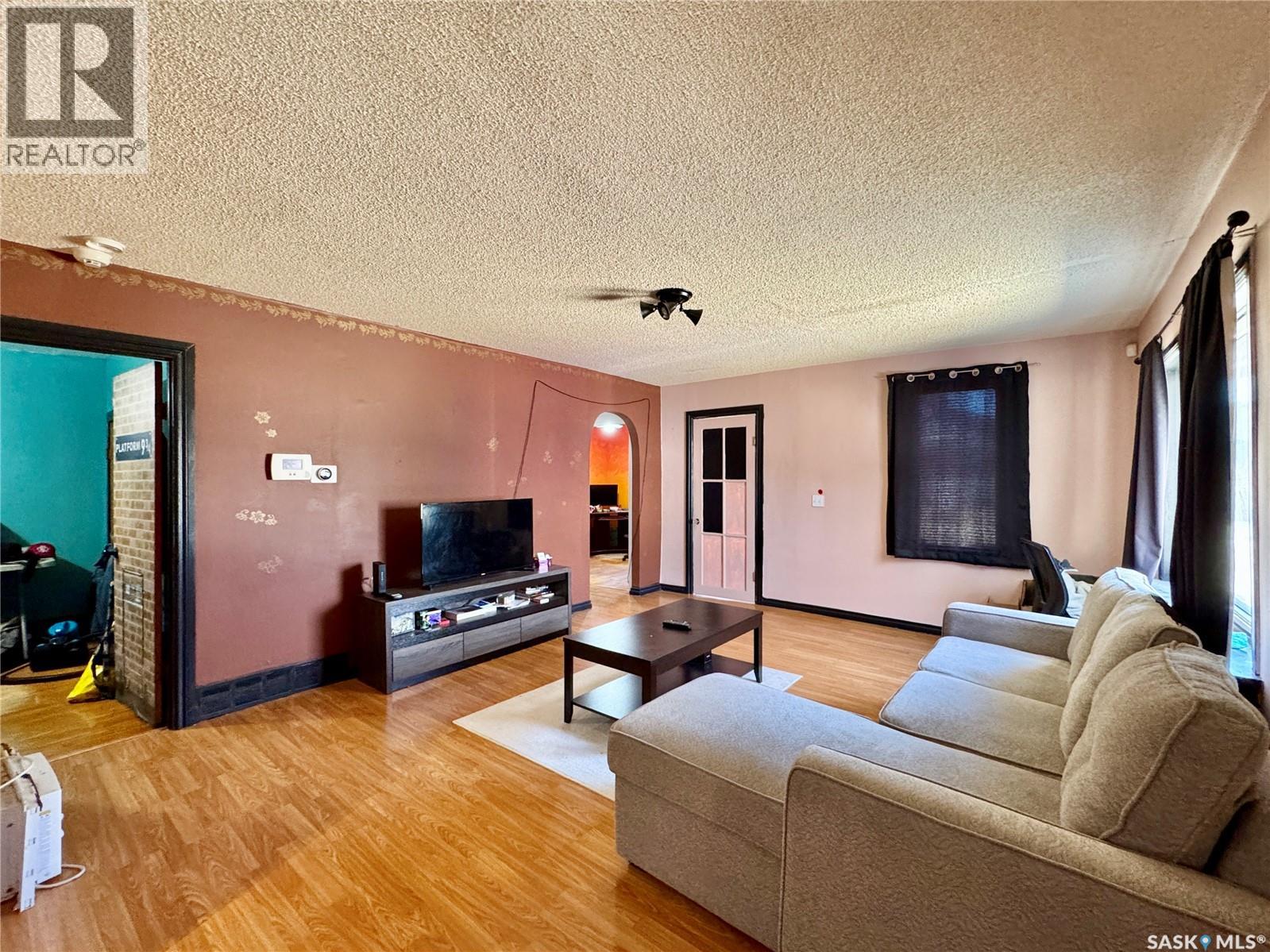 310 4th Street, Bredenbury, Saskatchewan  S0A 0H0 - Photo 6 - SK035764