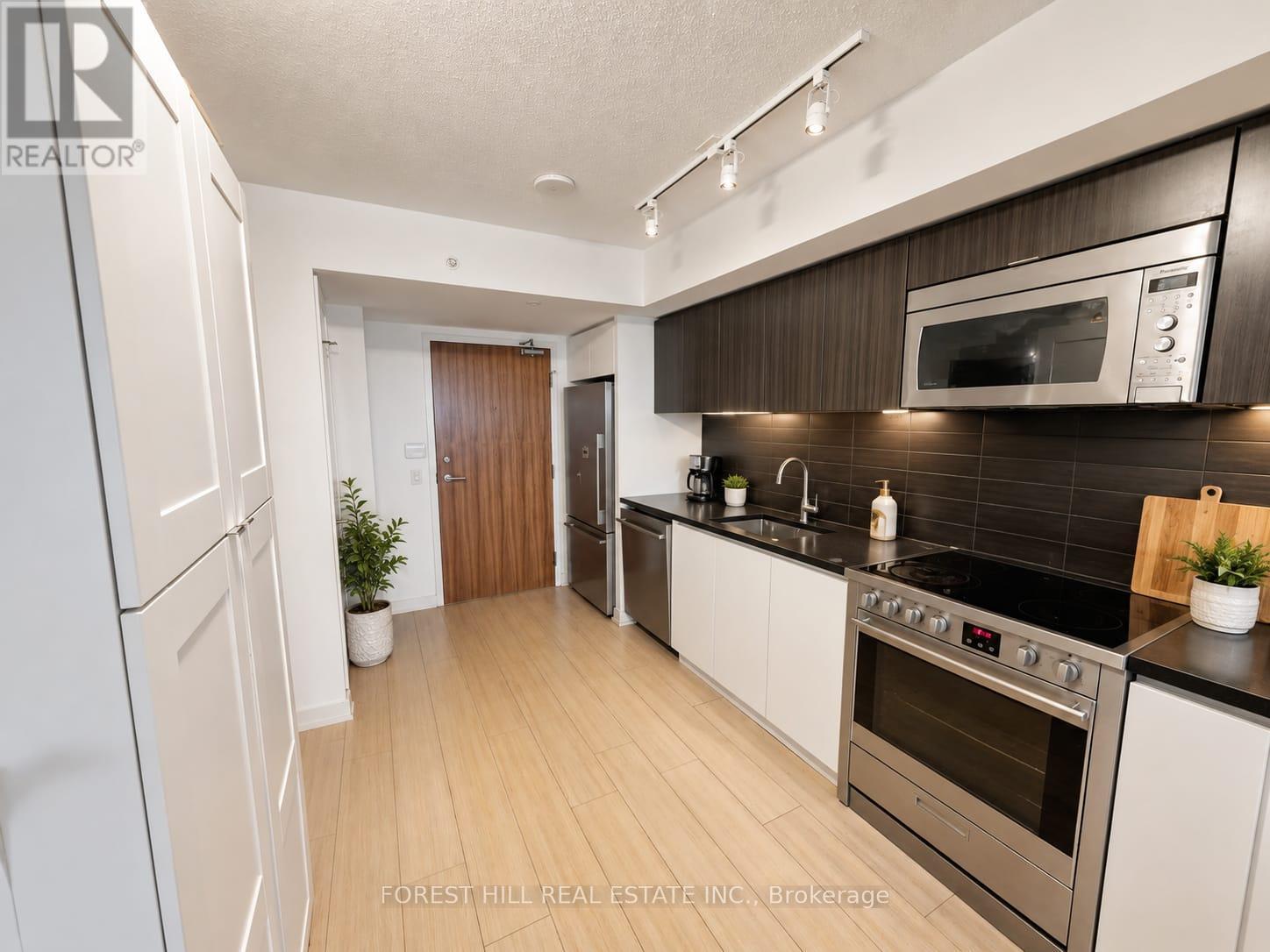 3710 - 75 Queens Wharf Road, Toronto, Ontario  M5V 0J8 - Photo 2 - C13119662