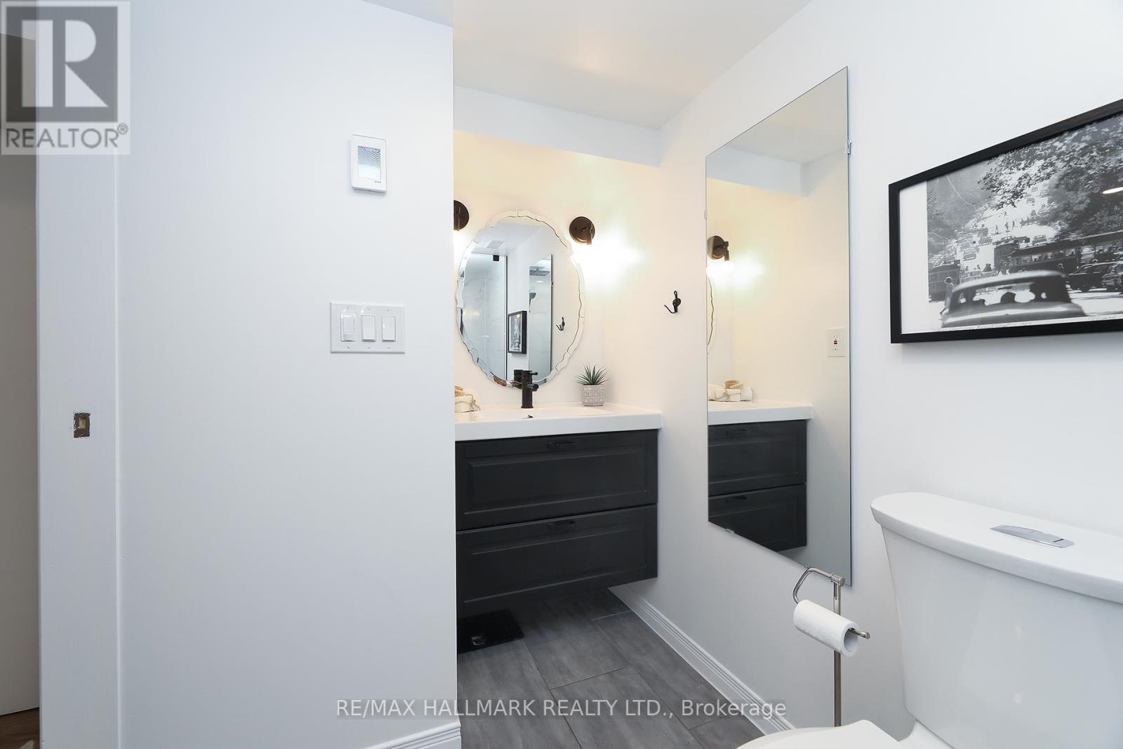 787 Sammon Avenue, Toronto, Ontario  M4C 2E6 - Photo 30 - E13119644