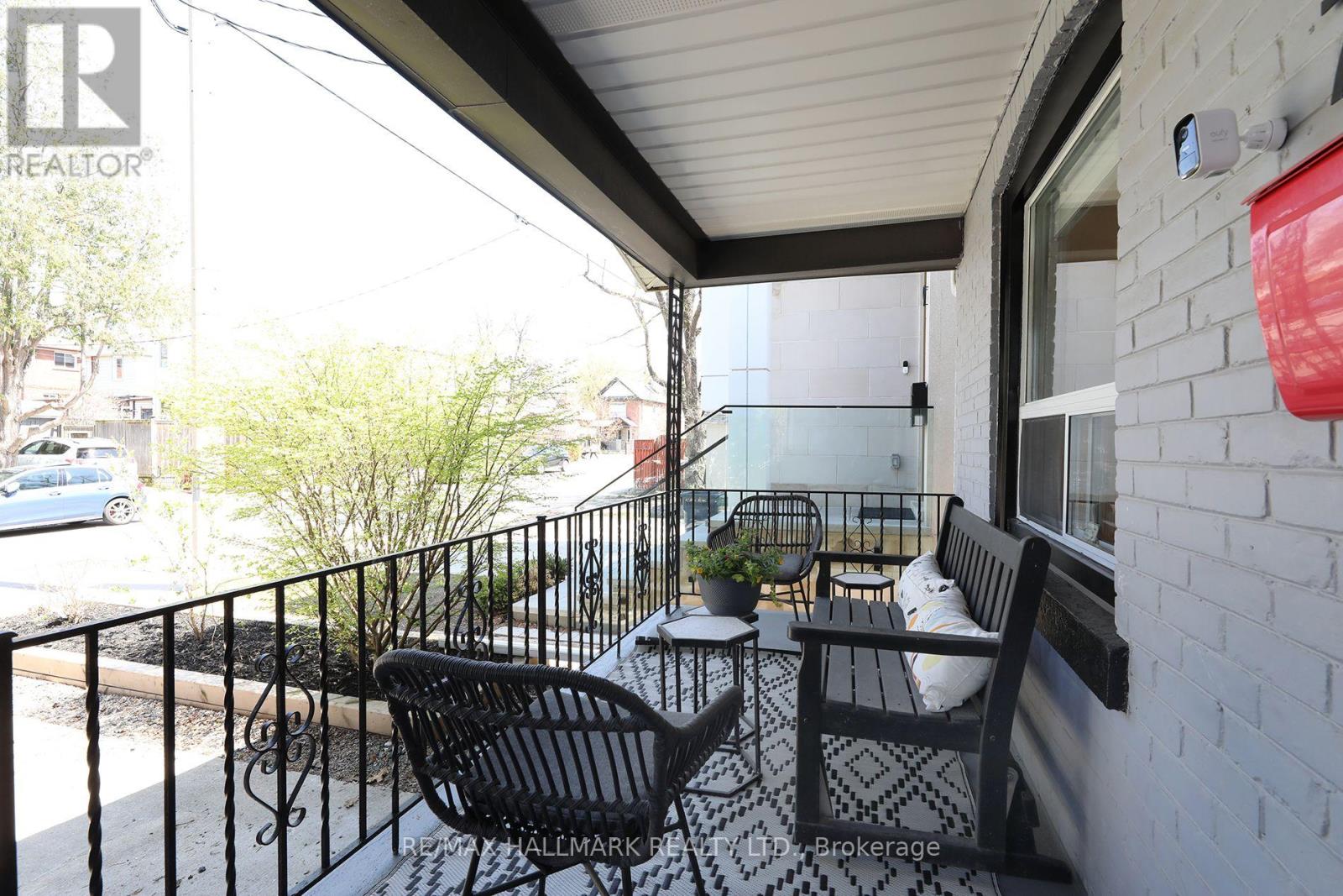 787 Sammon Avenue, Toronto, Ontario  M4C 2E6 - Photo 4 - E13119644