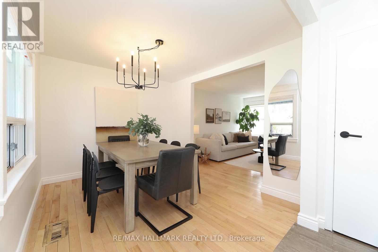 787 Sammon Avenue, Toronto, Ontario  M4C 2E6 - Photo 6 - E13119644